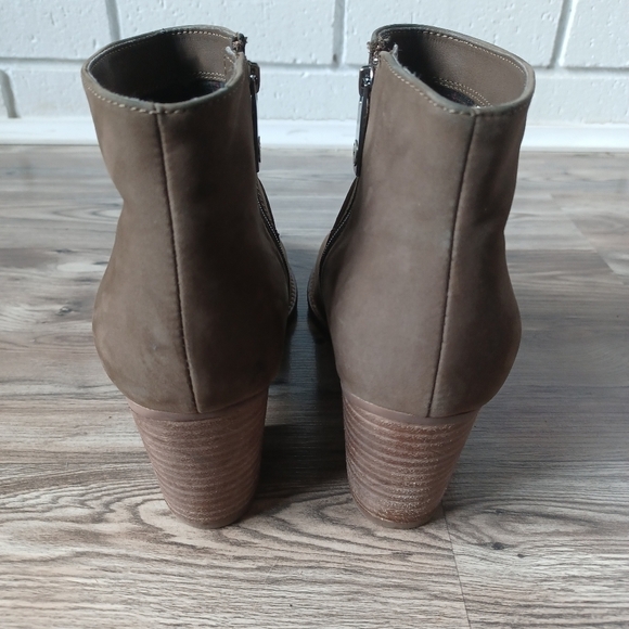 Blondo Nelli Ankle Boot Olive Green Brown Heeled Waterproof 7.5